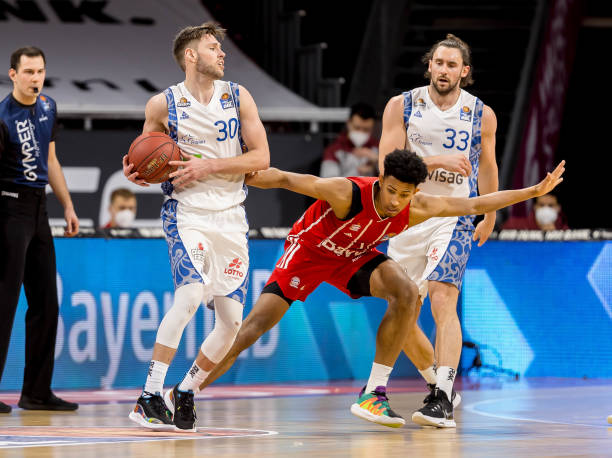 据视频拍摄 据视频拍摄