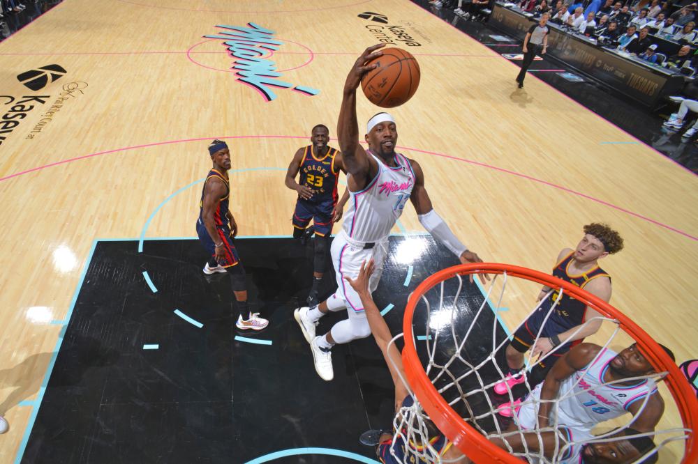 尤其在面对 尤其在面对